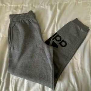 Adidas	Mens Fleece lined joggers